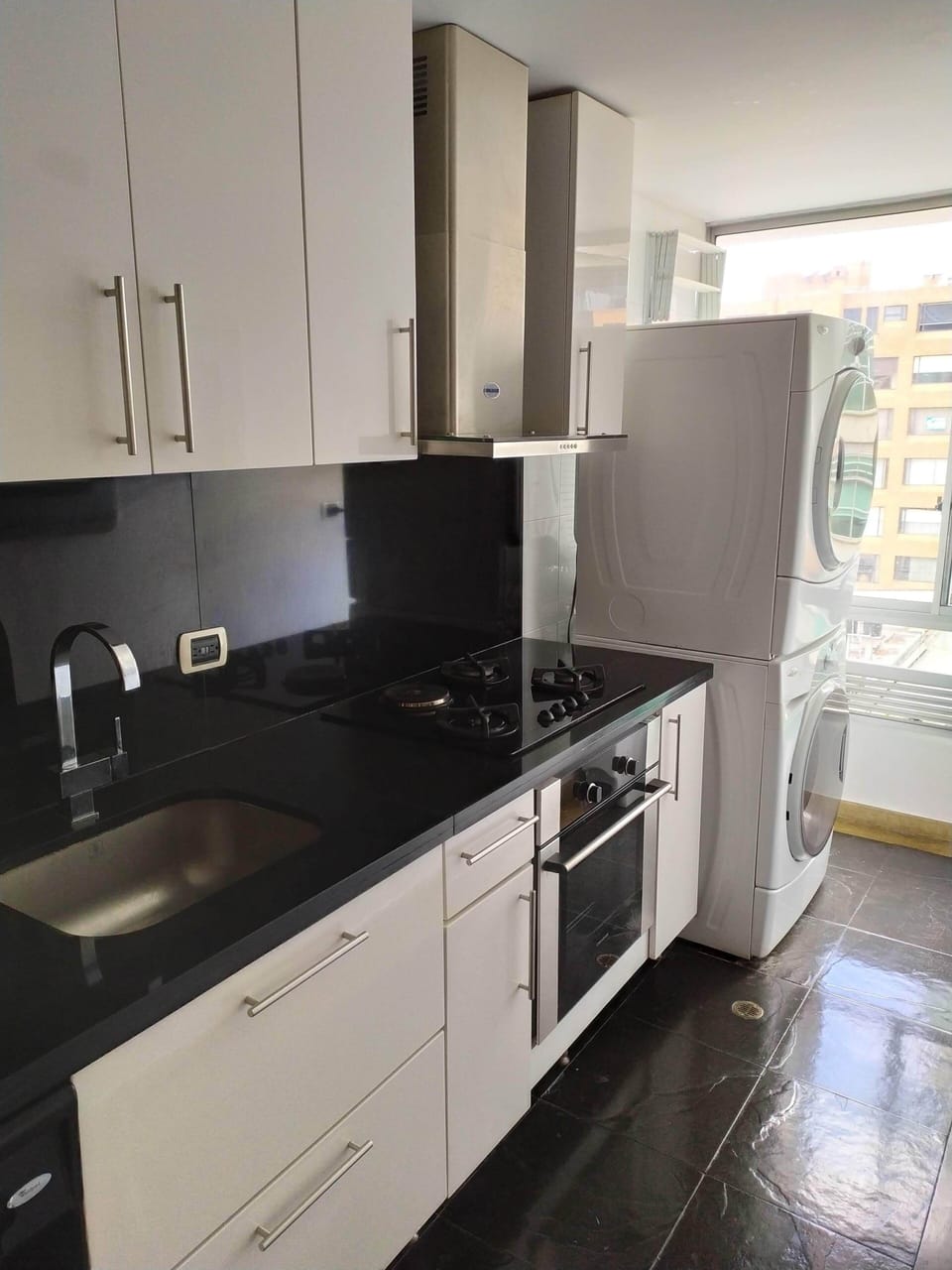 Apartment, 4 Bedrooms | Private kitchen | Fridge, microwave, oven, stovetop