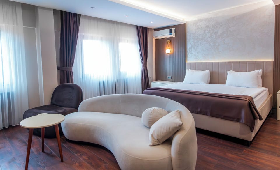 Comfort Plus  | 1 bedroom, minibar, in-room safe, desk