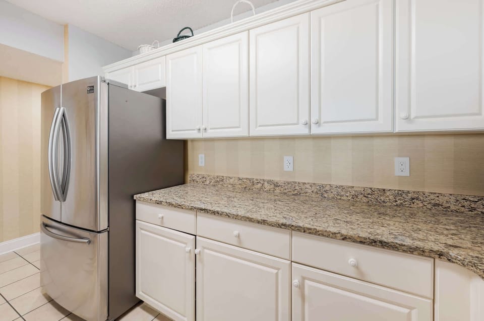 Large Kitchen Area
