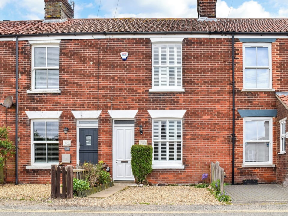 Exterior | Daisy Cottage, Sea Palling