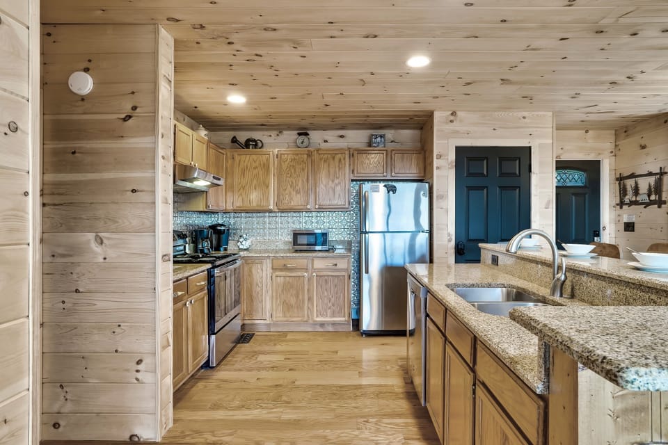 Large kitchen fully stocked, perfect for entertaining your entire group!