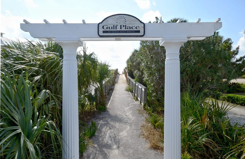 Condo, 1 Bedroom | Property grounds