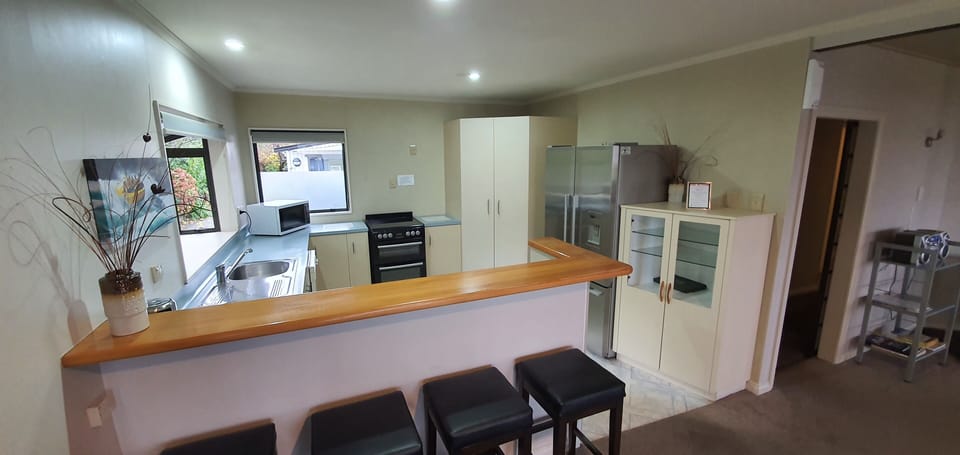 Lakehouse | In-room dining