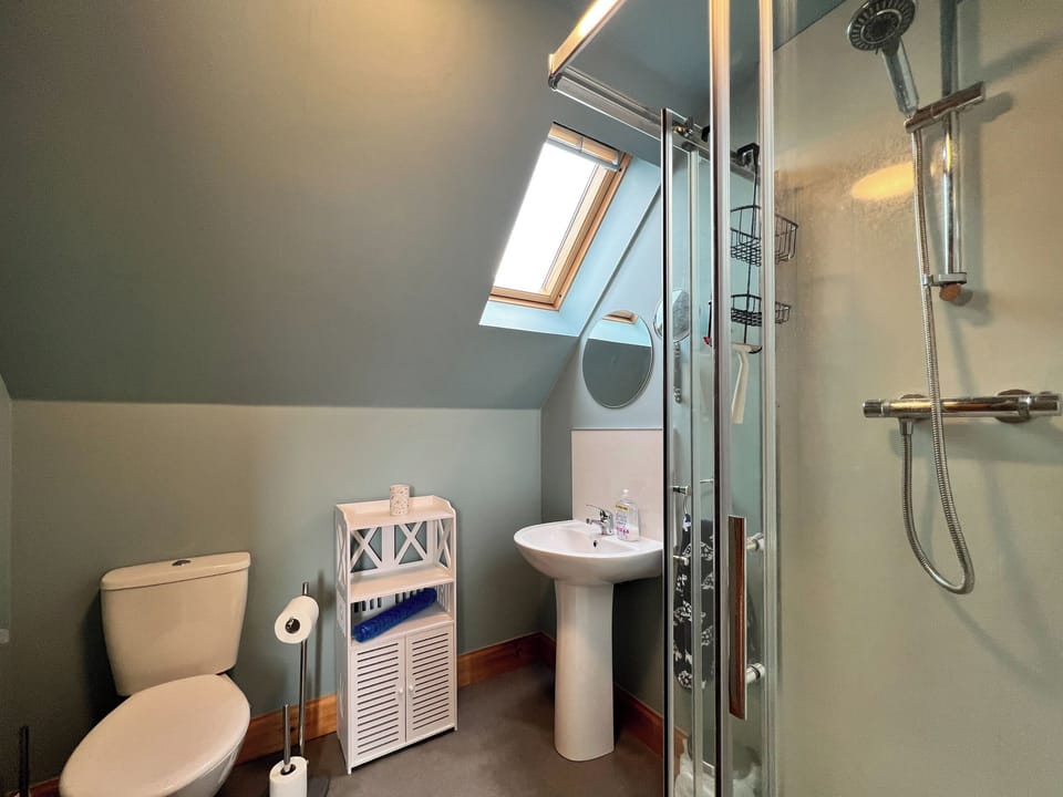 Shower room | Hirta Cottage, Staffin, near Portree