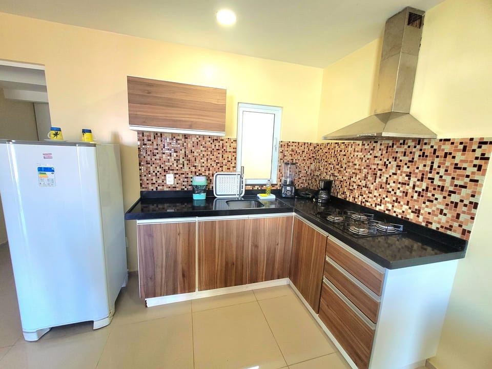 Comfort Twin Room, Garden View | Private kitchen | Full-size fridge, stovetop, blender, cookware/dishes/utensils