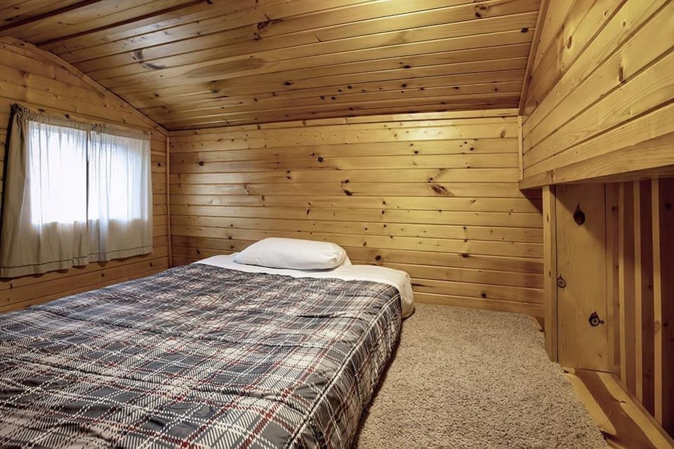 Catfish Full Bed in Kids Loft