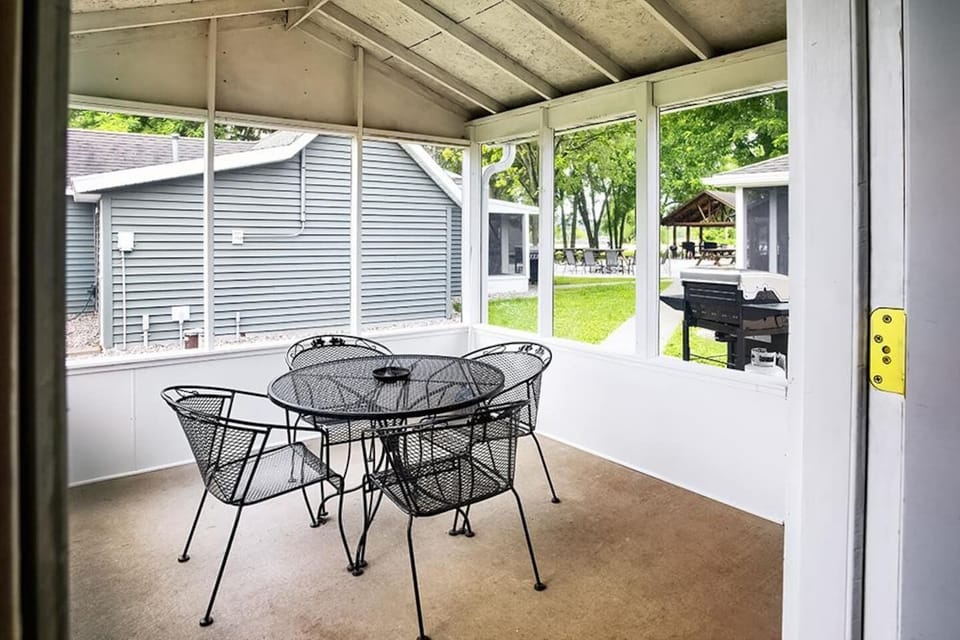 Fox Screened Porch