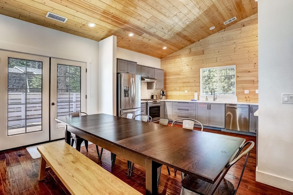 House, Multiple Beds, Balcony, Mountain View (Amachen Cabin) | Dining