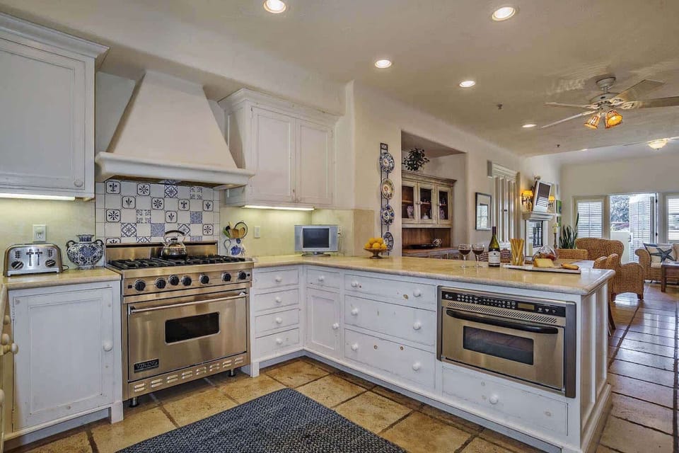 Townhome, Multiple Beds, Patio, Mountain View (Mykonos) | Private kitchen | Coffee/tea maker, fridge, microwave, oven