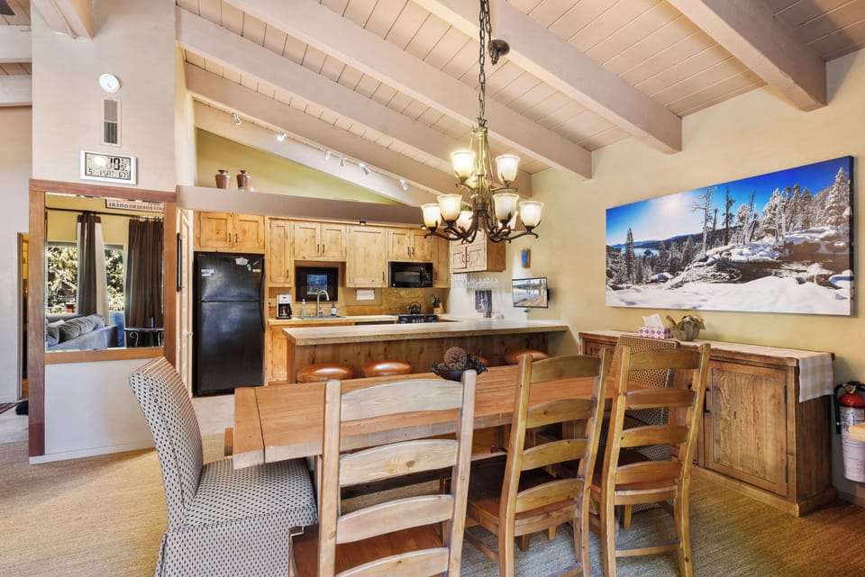 Condo, Multiple Beds, Mountain View (Waters Edge Oasis) | Private kitchen | Fridge, microwave, oven, stovetop