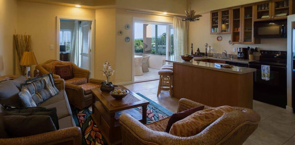 Condo, Multiple Beds, Balcony, Ocean View (2-302 The Beach Villas at Kahaluu) | Living area