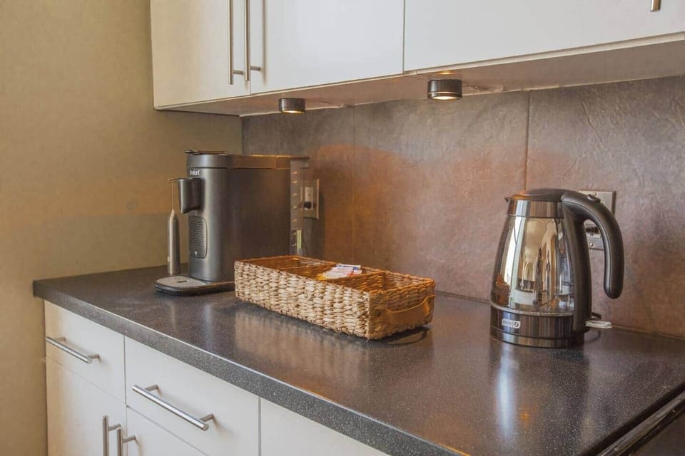 Coffee & tea station