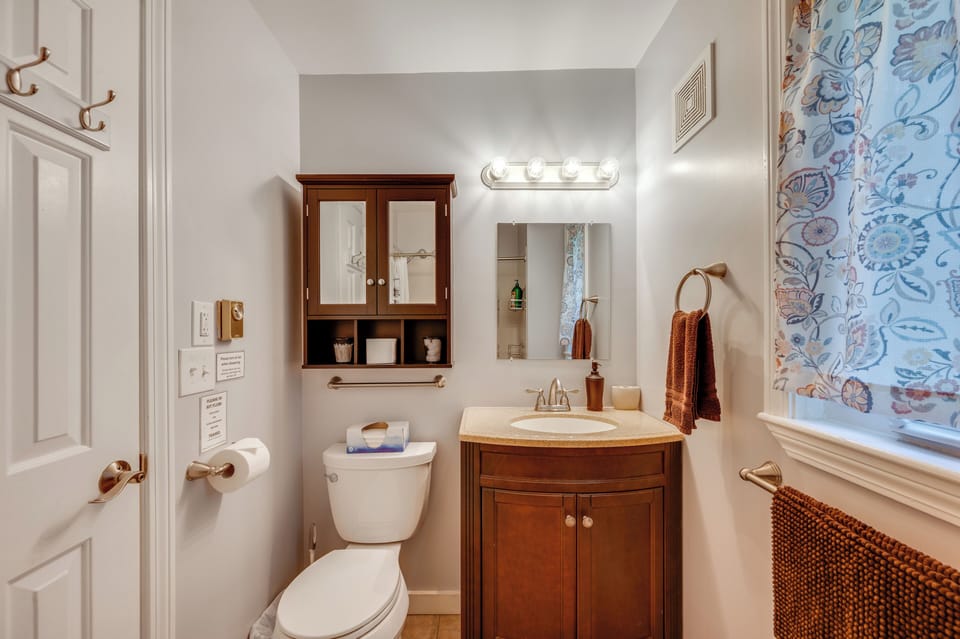 Full Bathroom | Walk-In Shower