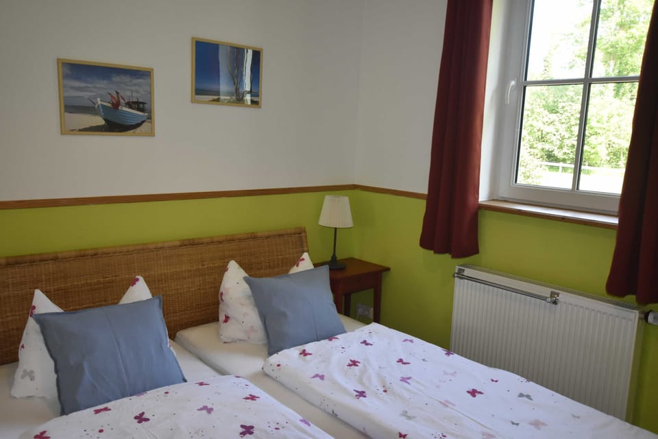 Vacation apartment upstairs in the red house on the Baltic Sea cycle path OVS 103 - 2-room vacation apartment Apartment in Mecklenburg-Vorpommern, Germany