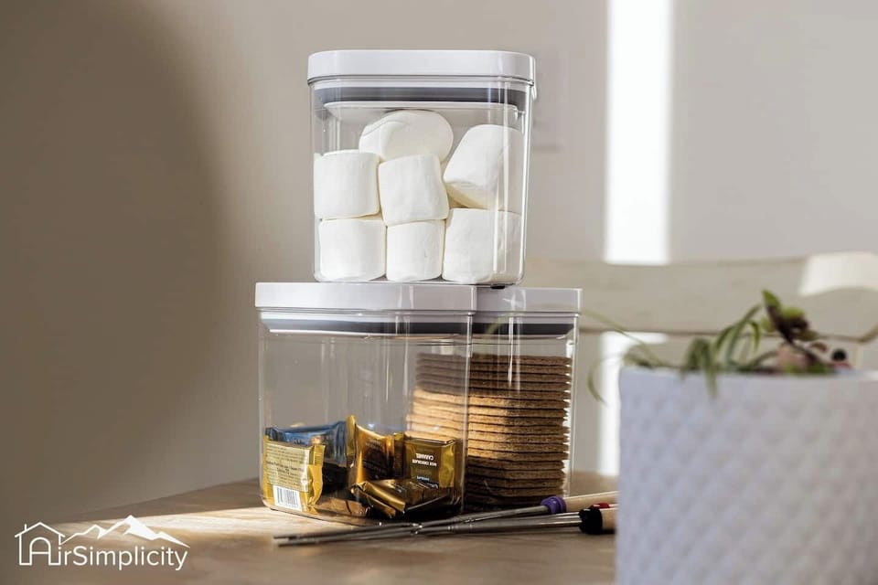 - S'mores ready setup with marshmallows, graham crackers, and chocolates all prepped
- Clear storage keeps everything organized and easy to grab for outdoor fun
- Perfect for cozy nights by the fire pit with a sweet treat in hand