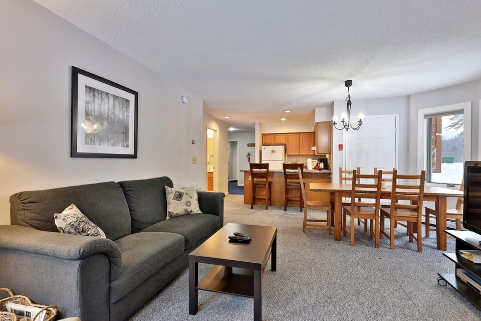 Open floor space, combining the main living areas.  Entertain and socialize with ease.  Dining table seat 6 comfortably with two seats at the breakfast bar.