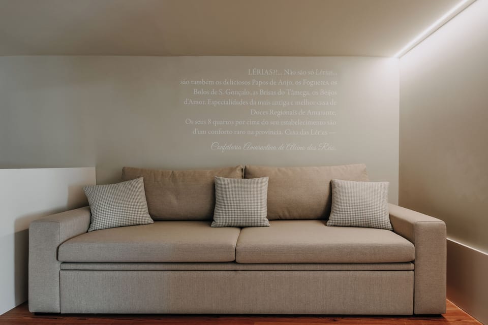 32-inch flat-screen TV with cable channels, TV
