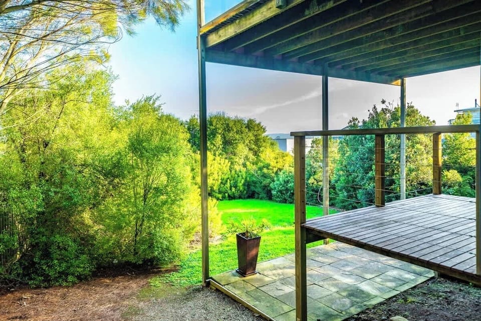 Enclosed back yard.