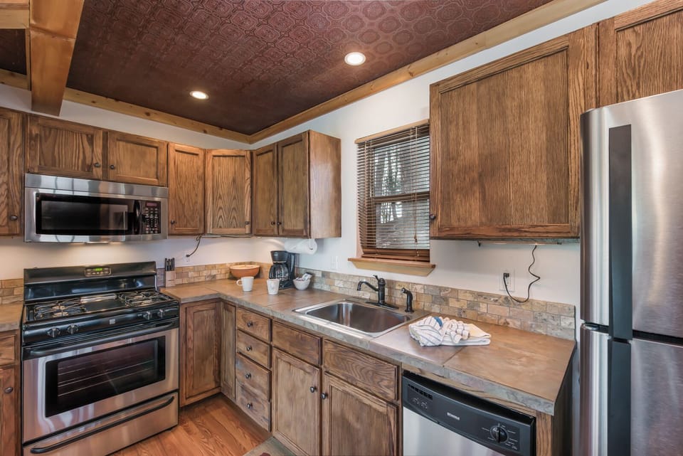 Studio (2 Bedrooms) | Property amenity