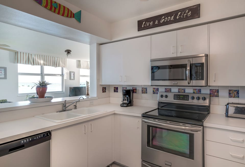 Condo (2 Bedrooms) | Property amenity
