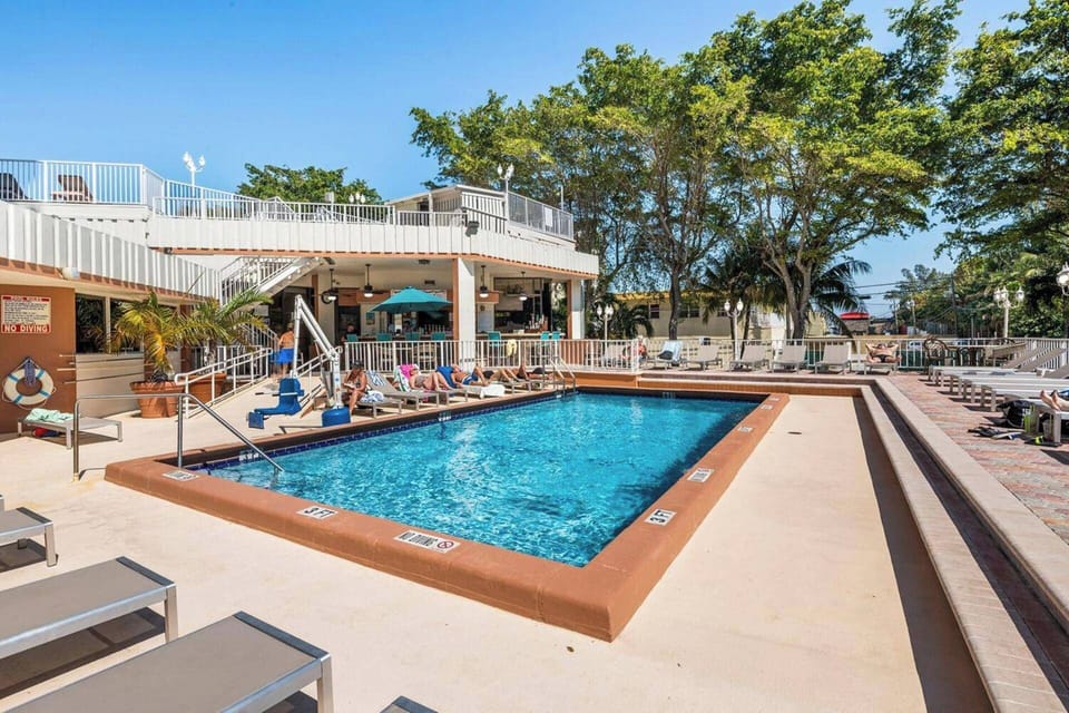 Refreshing Pool