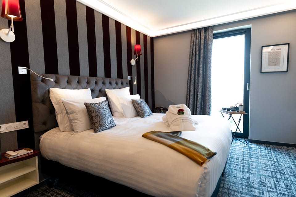Deluxe Double Room, Non Smoking | Premium bedding, Select Comfort beds, in-room safe