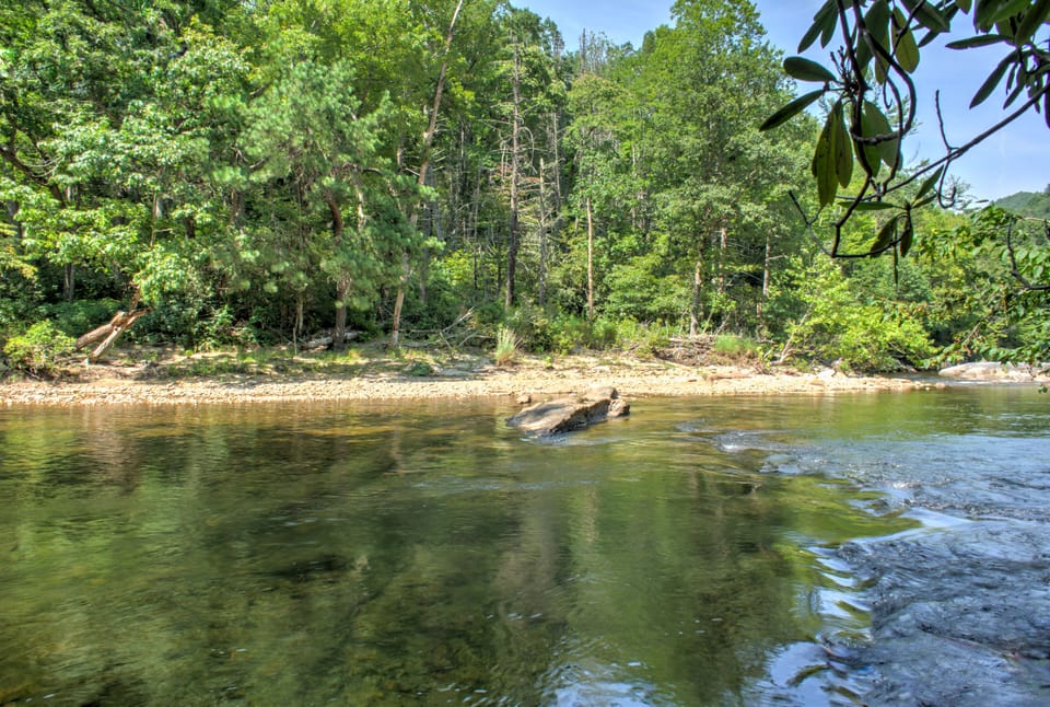 South Toe River Access