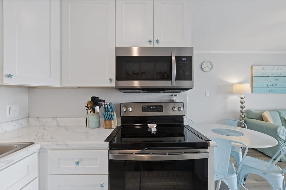Clean kitchen setup for meals