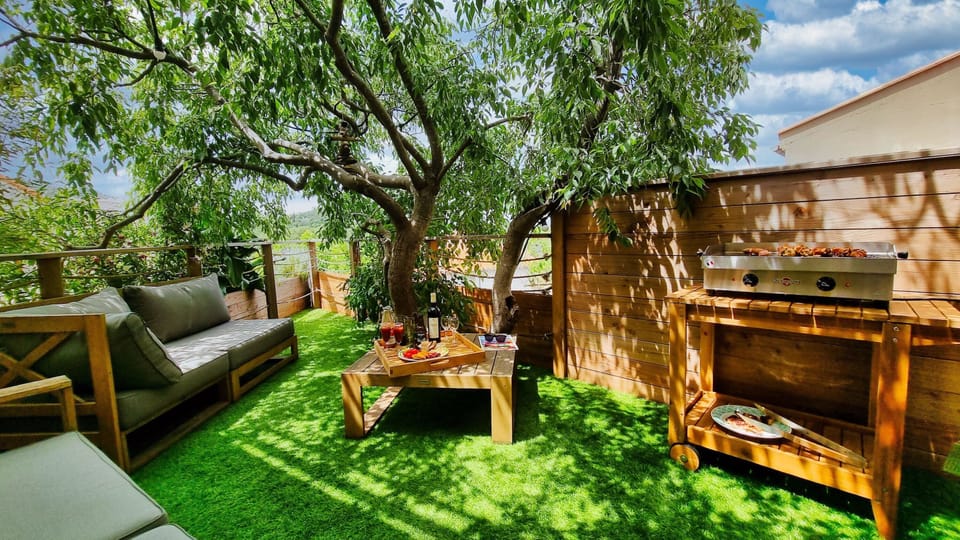 Terrace (1)