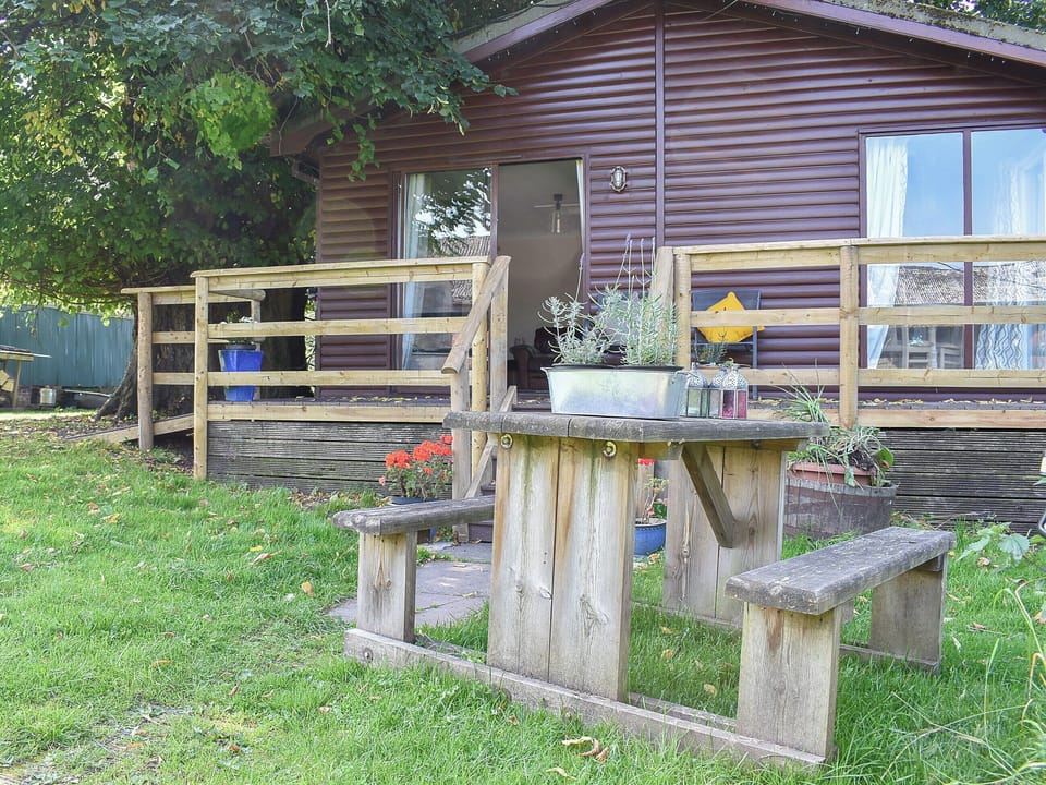 Outdoor eating area | Drumble Lodge, Newbold Astbury, Congleton