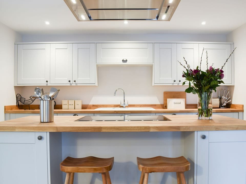 Kitchen | The Old Stables 2 - The Old Stables, Winterslow, near Salisbury