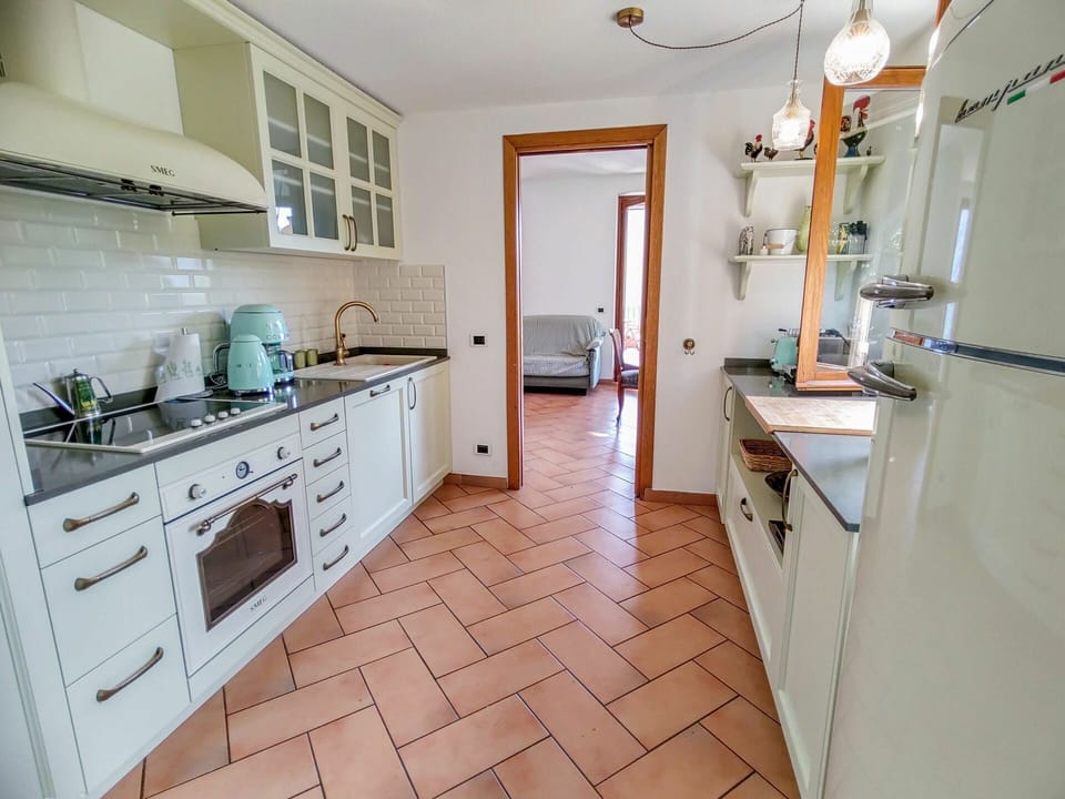 Cabinetry, Sink, Kitchen Sink, Countertop, Kitchen, Tap, Drawer, Window, Plumbing Fixture, Kitchen Stove