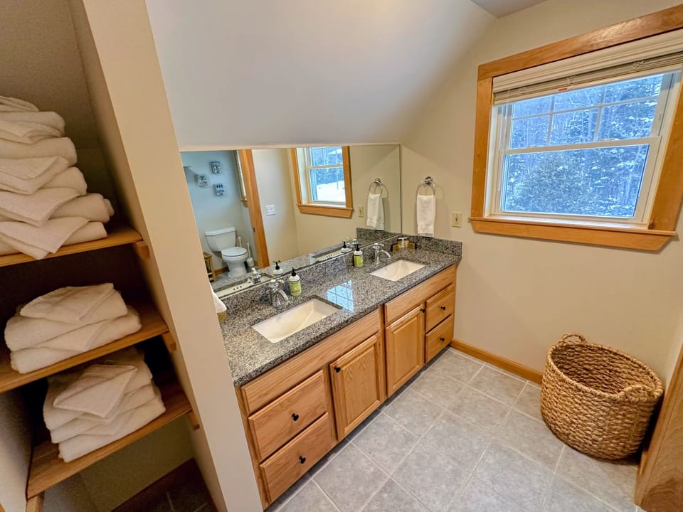 Upper Level shared bath