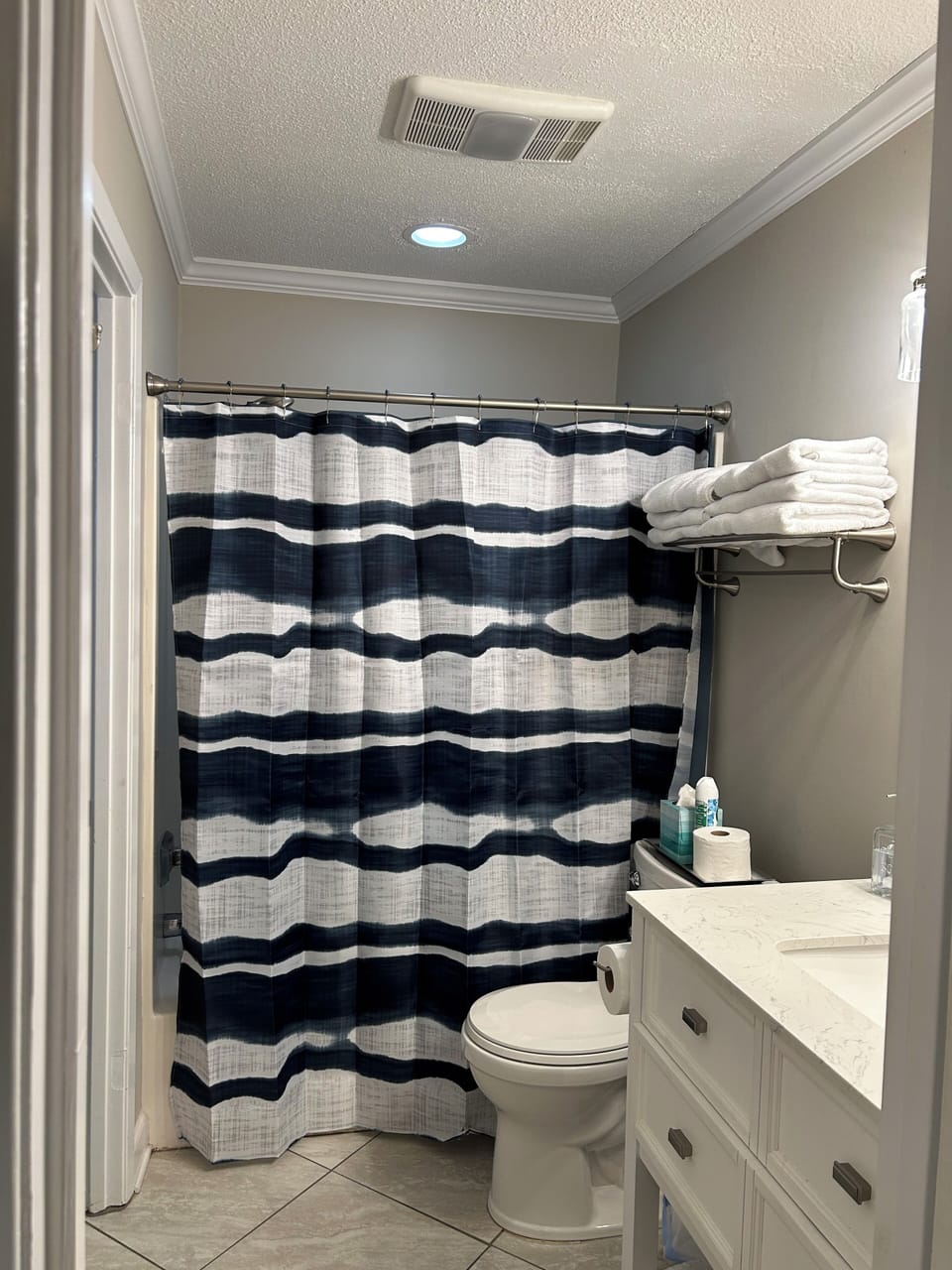 Bathroom with tub/shower combo