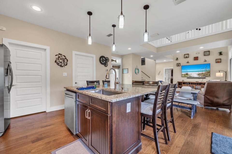 Open floor plan, kitchen, dining and living room
