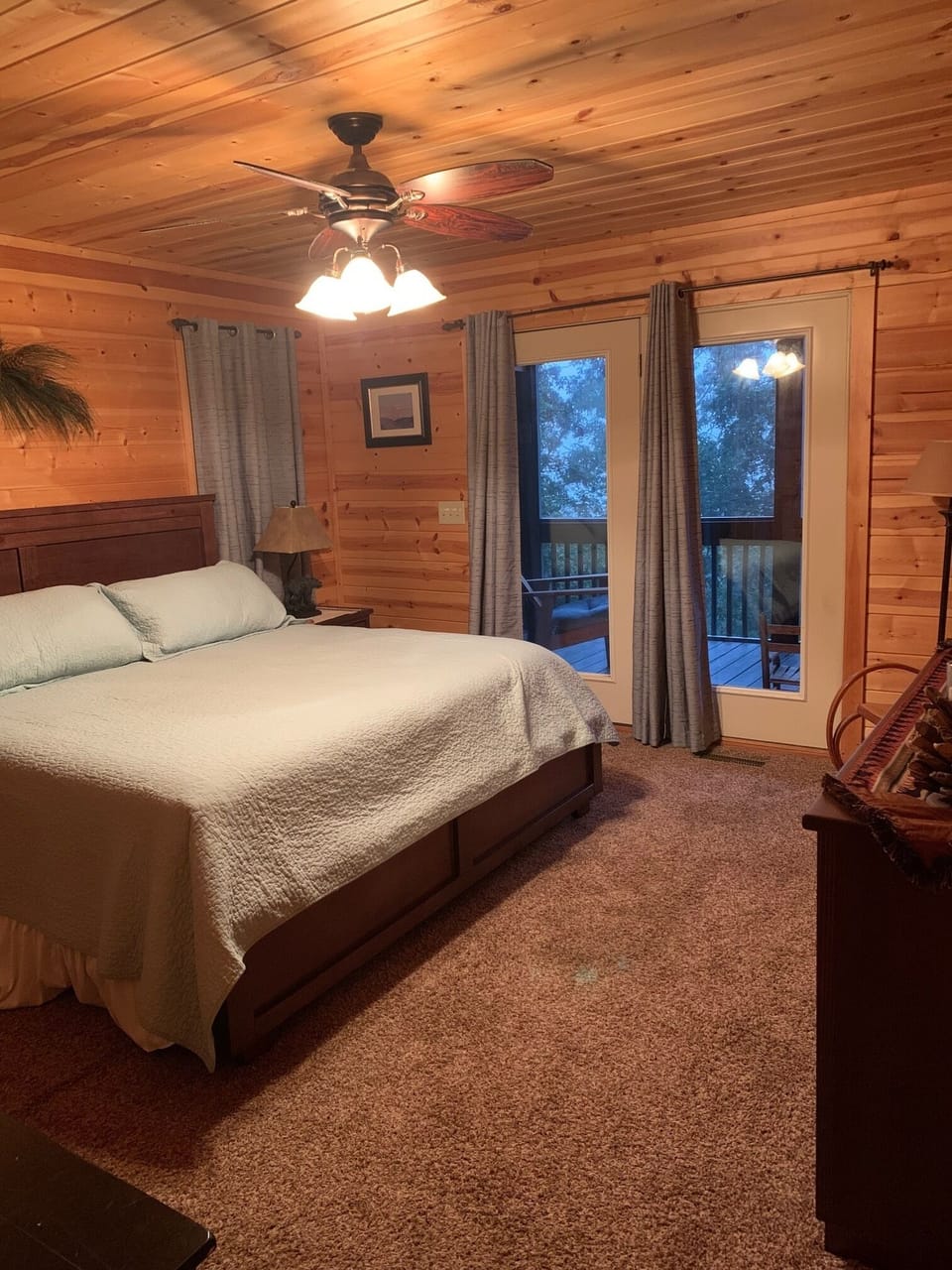 King Bedroom Main floor