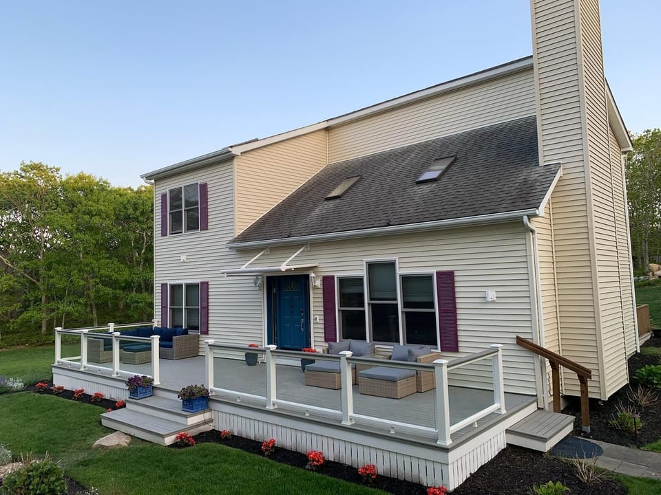 Side View/Front Porch