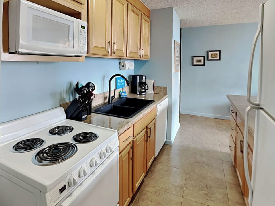 Condo (2 Bedrooms) | Property amenity