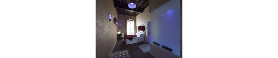 Luxury Double Room, Jetted Tub (iSpa) | Frette Italian sheets, memory foam beds, in-room safe