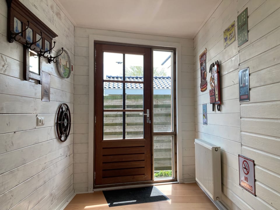 Bungalow, 3 Bedrooms, Patio, Garden View | Property entrance