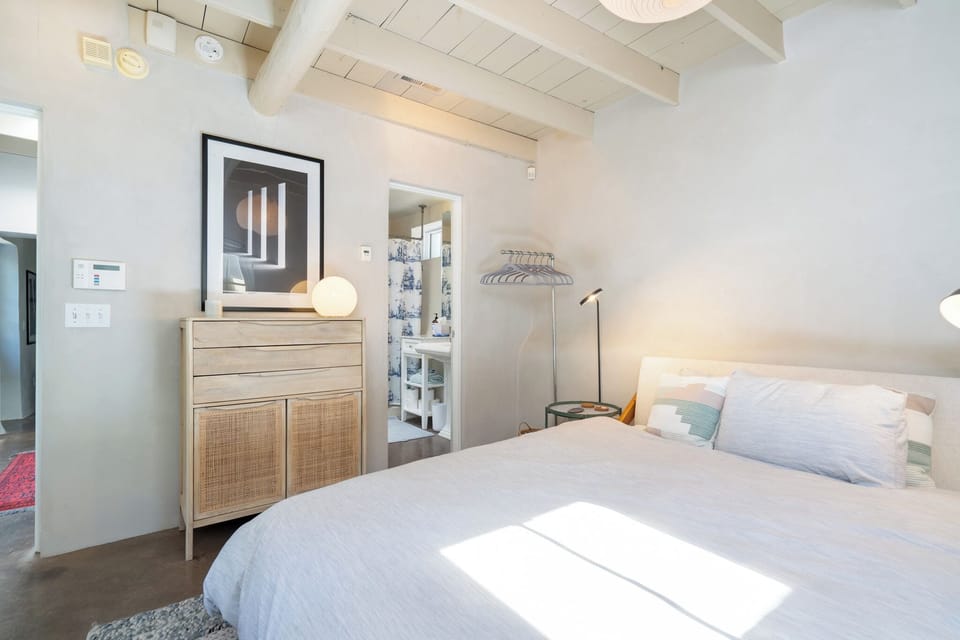Fiddler's Retreat by Kokopelli Property Management Apartment in Santa Fe