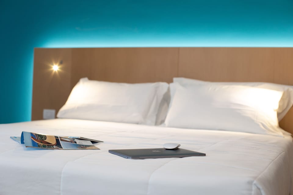 Minibar, in-room safe, individually decorated, individually furnished