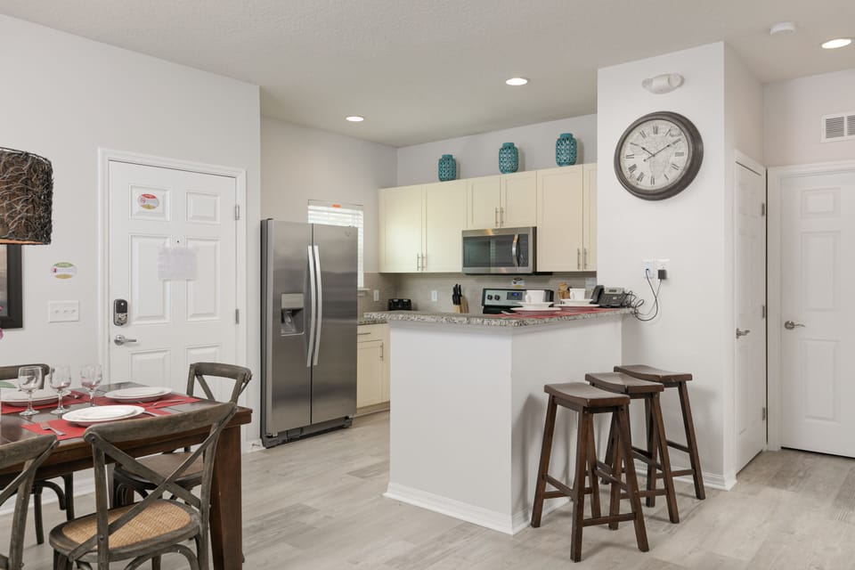 Beautiful fully-equipped kitchen with everything you need