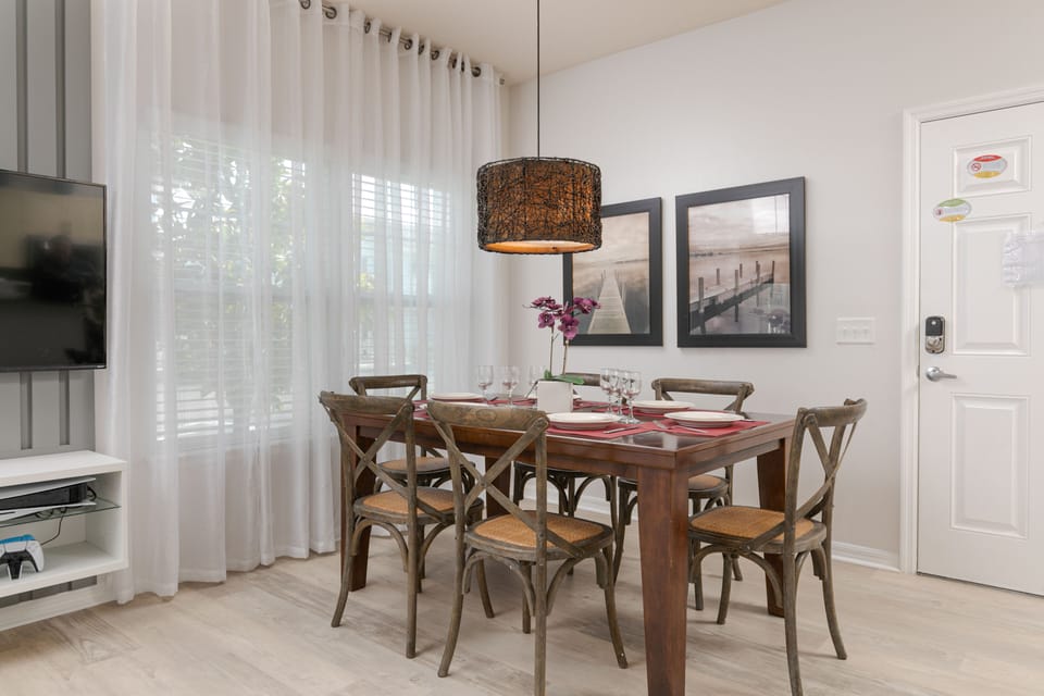 Stunning integrated dining area for unforgettable moments with family