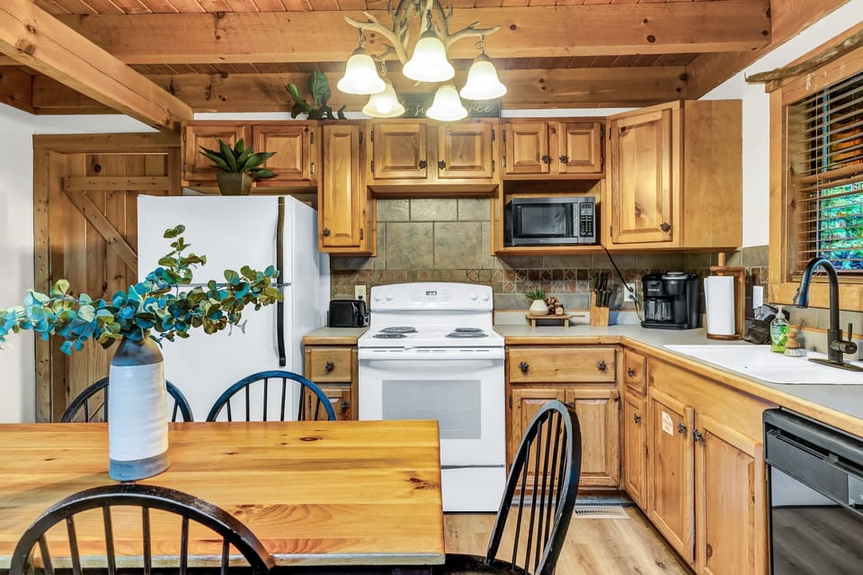 Fully Equipped Modern Kitchen