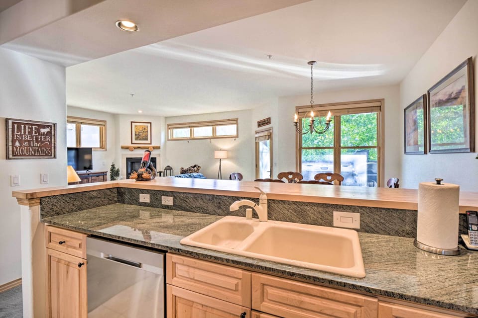 Fully Equipped Kitchen | Cooking Basics | Coffee Maker
