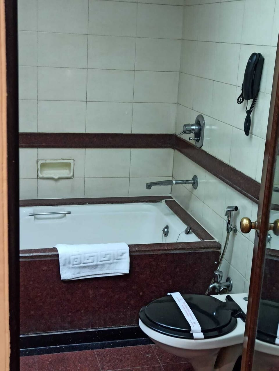 Shower, towels