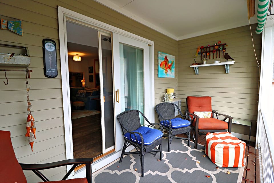 Private Deck