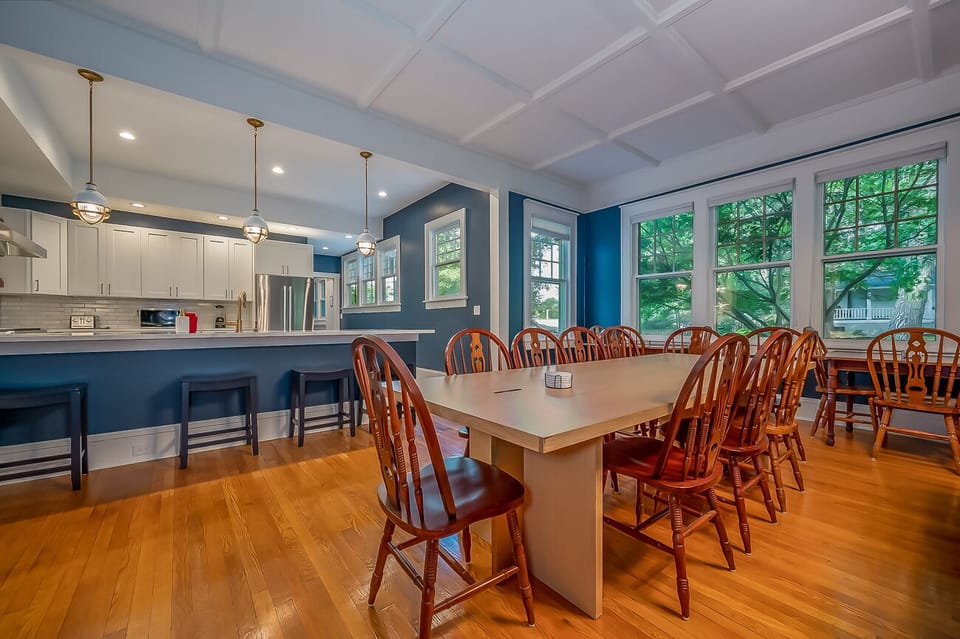 Dining Area | Seats 16