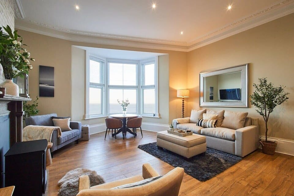 Salty Bay, Saltburn-by-the-Sea - Host & Stay